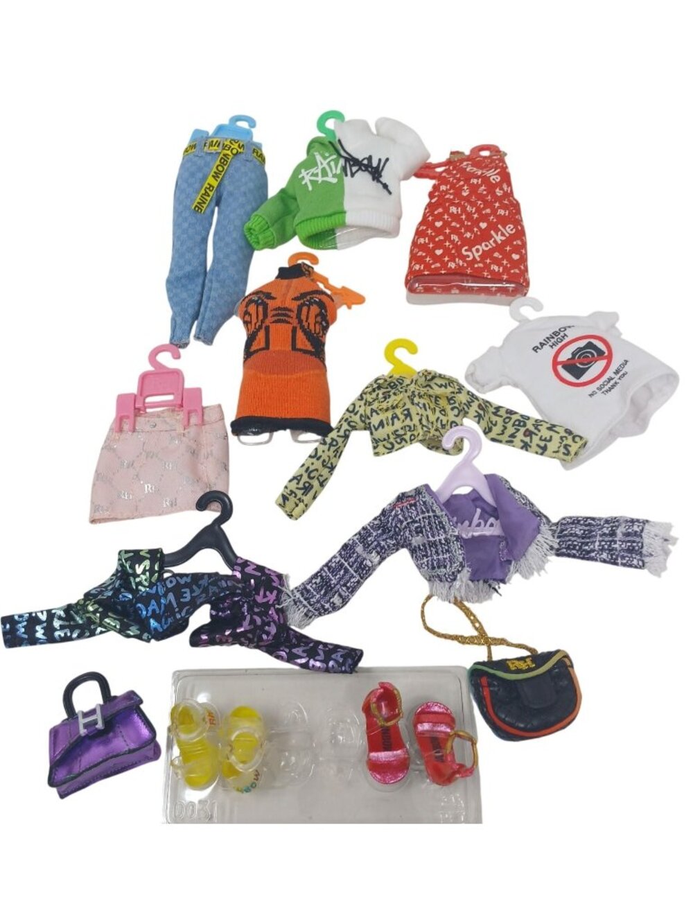 Rainbow High Doll Clothes & More Lot Dresses Tops Pants Shoes Bags #D19